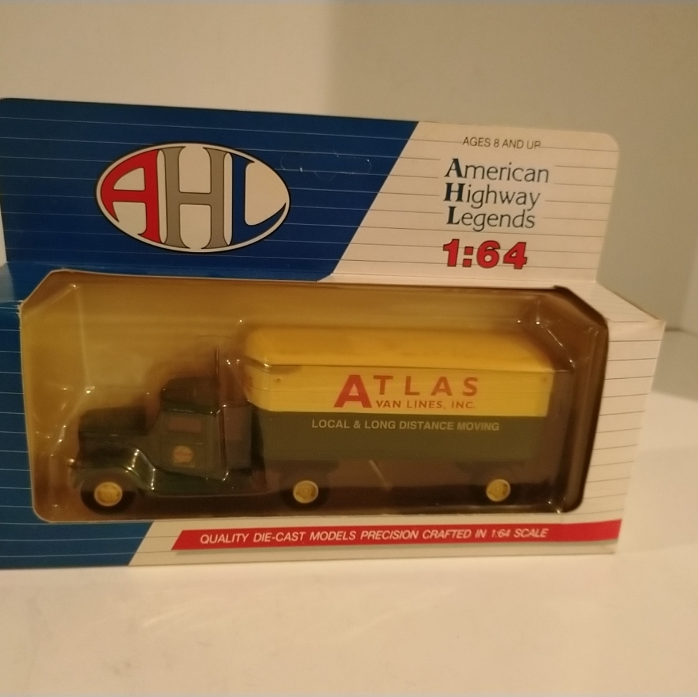 Atlas Van Lines 1:64 diecast Moving van/truck